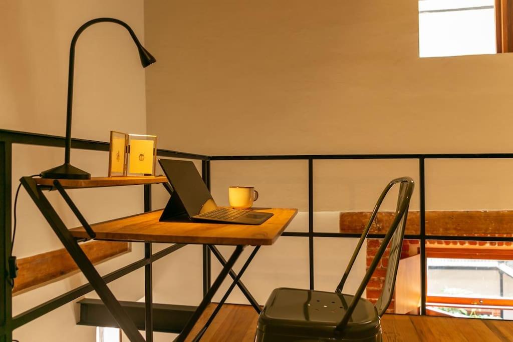 Magnificient downtown apartment photo 3