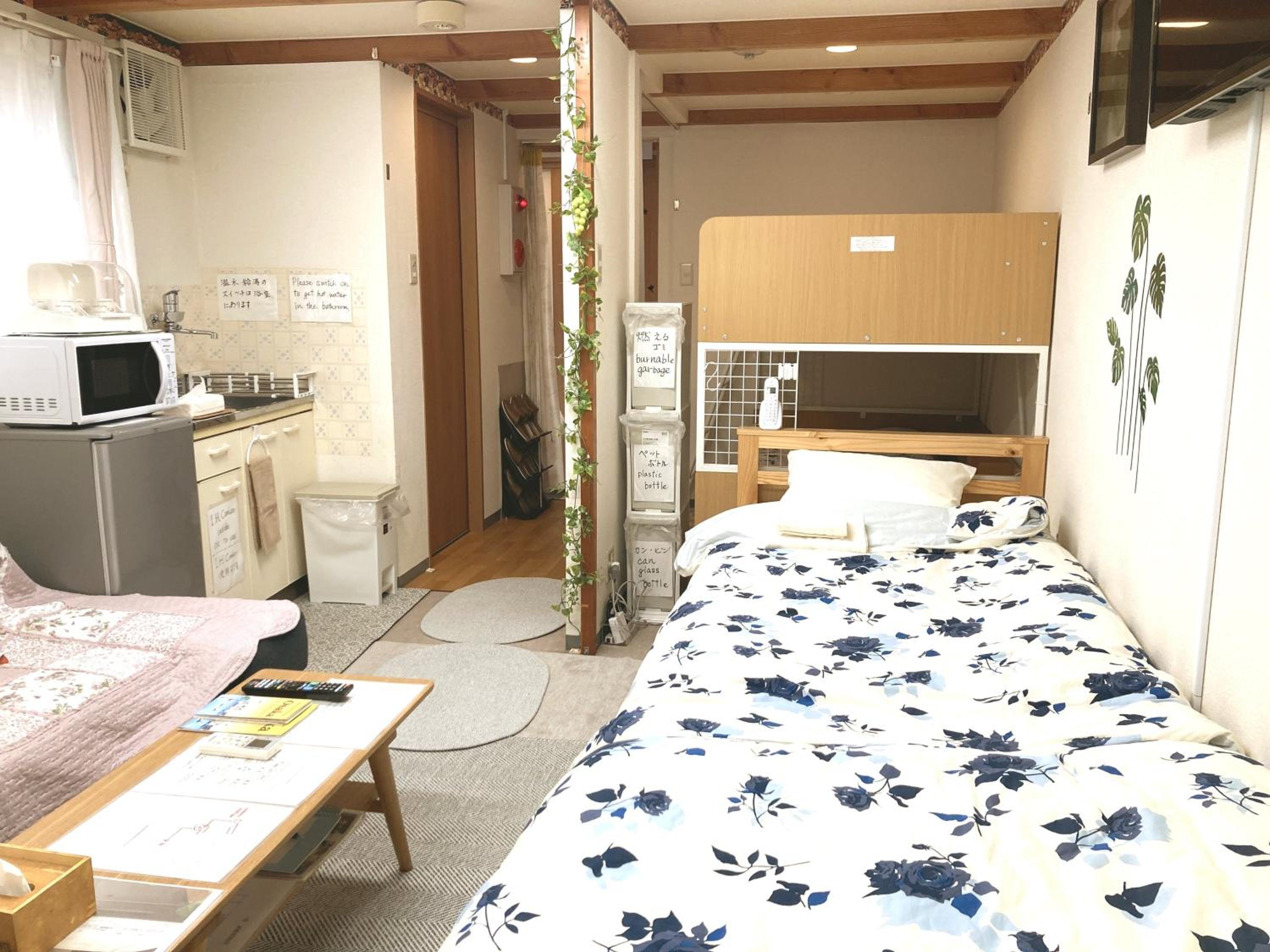 The Familiar Inn ー 2 min walk to subway, 5 min to Namba Station