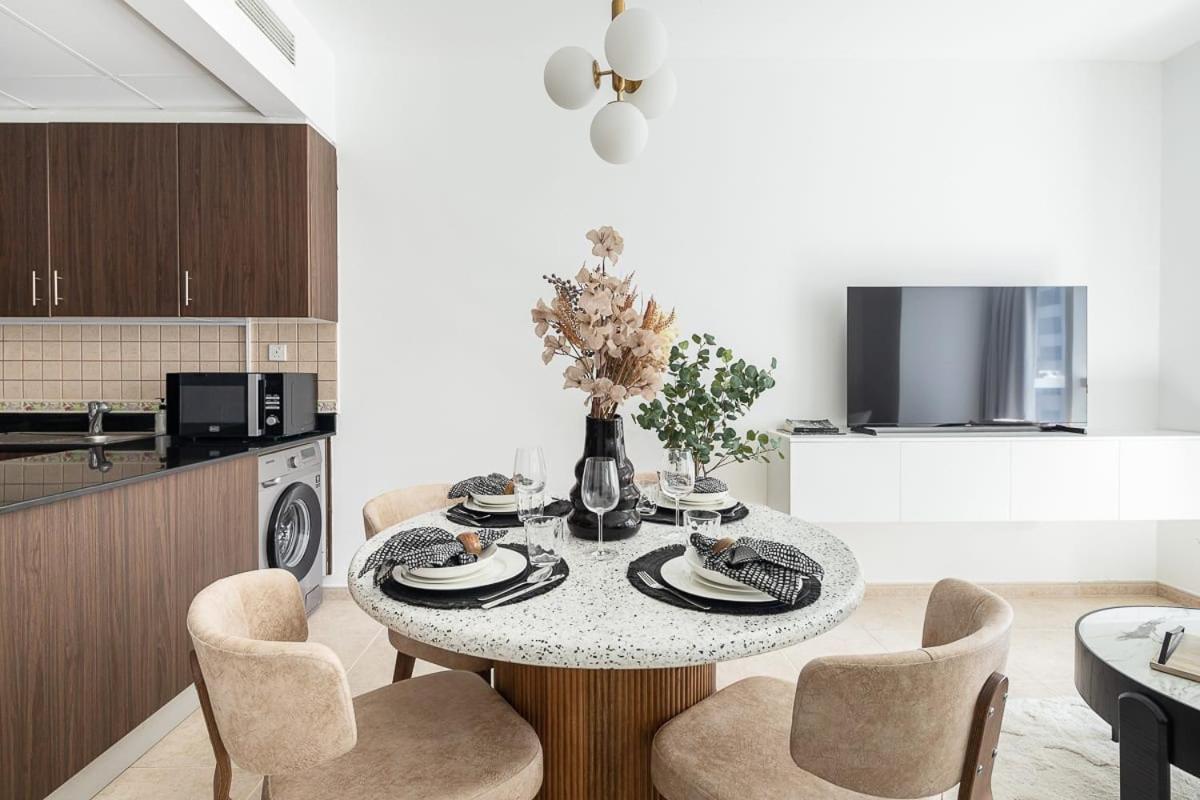 Frank Porter - Elite Residence