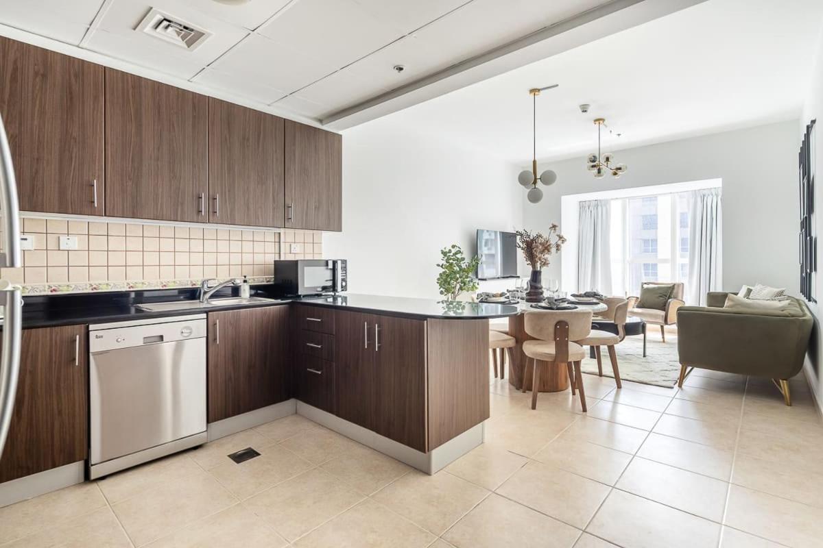 Frank Porter - Elite Residence