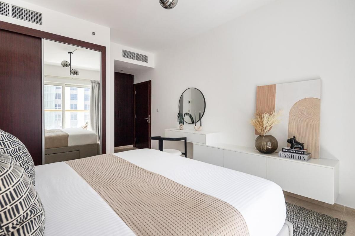 Frank Porter - Elite Residence