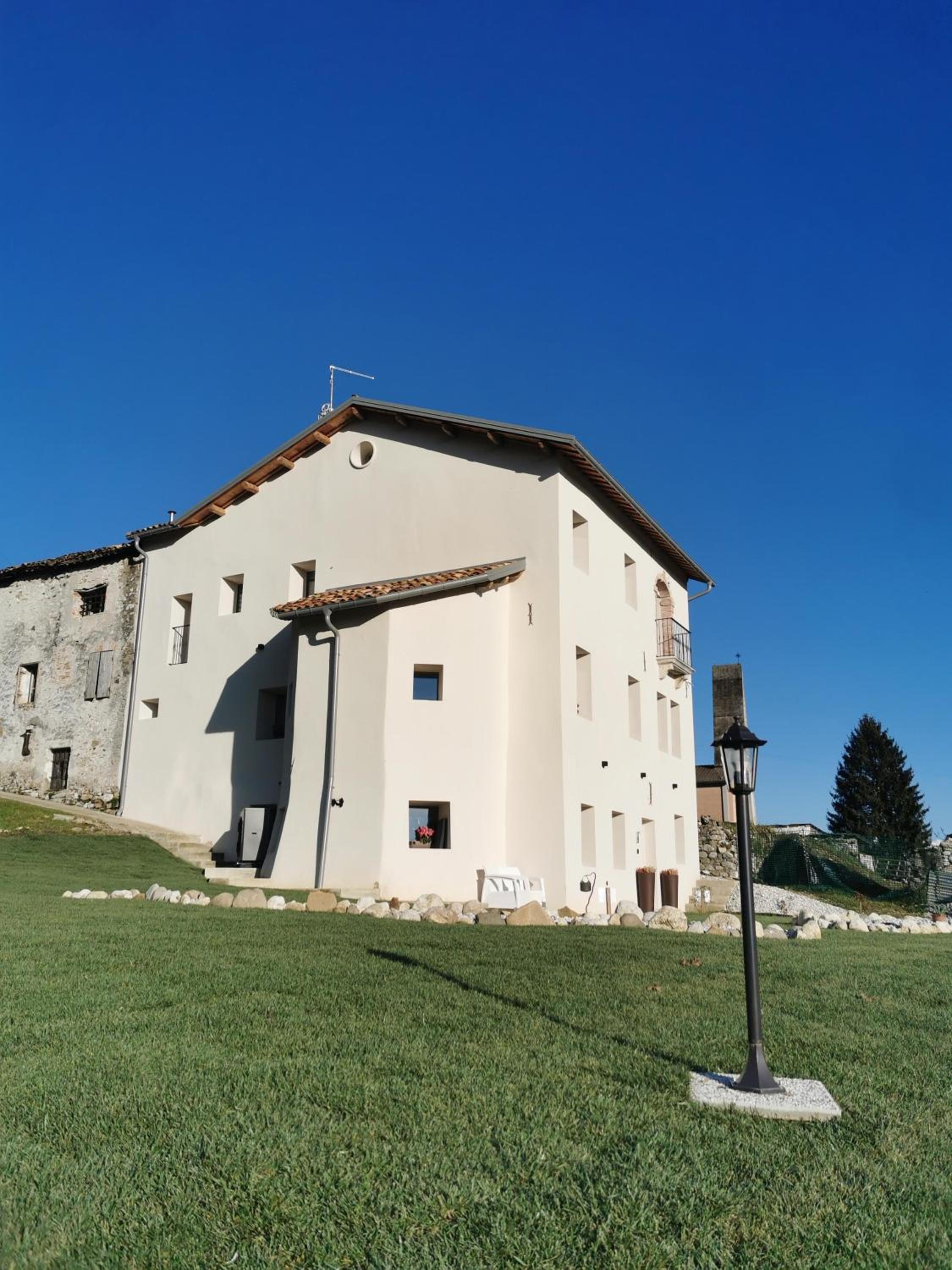 Photo 27
