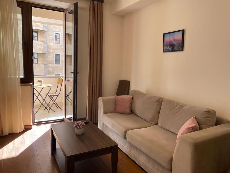 Spacious 1-Bedroom Apartment in the Center