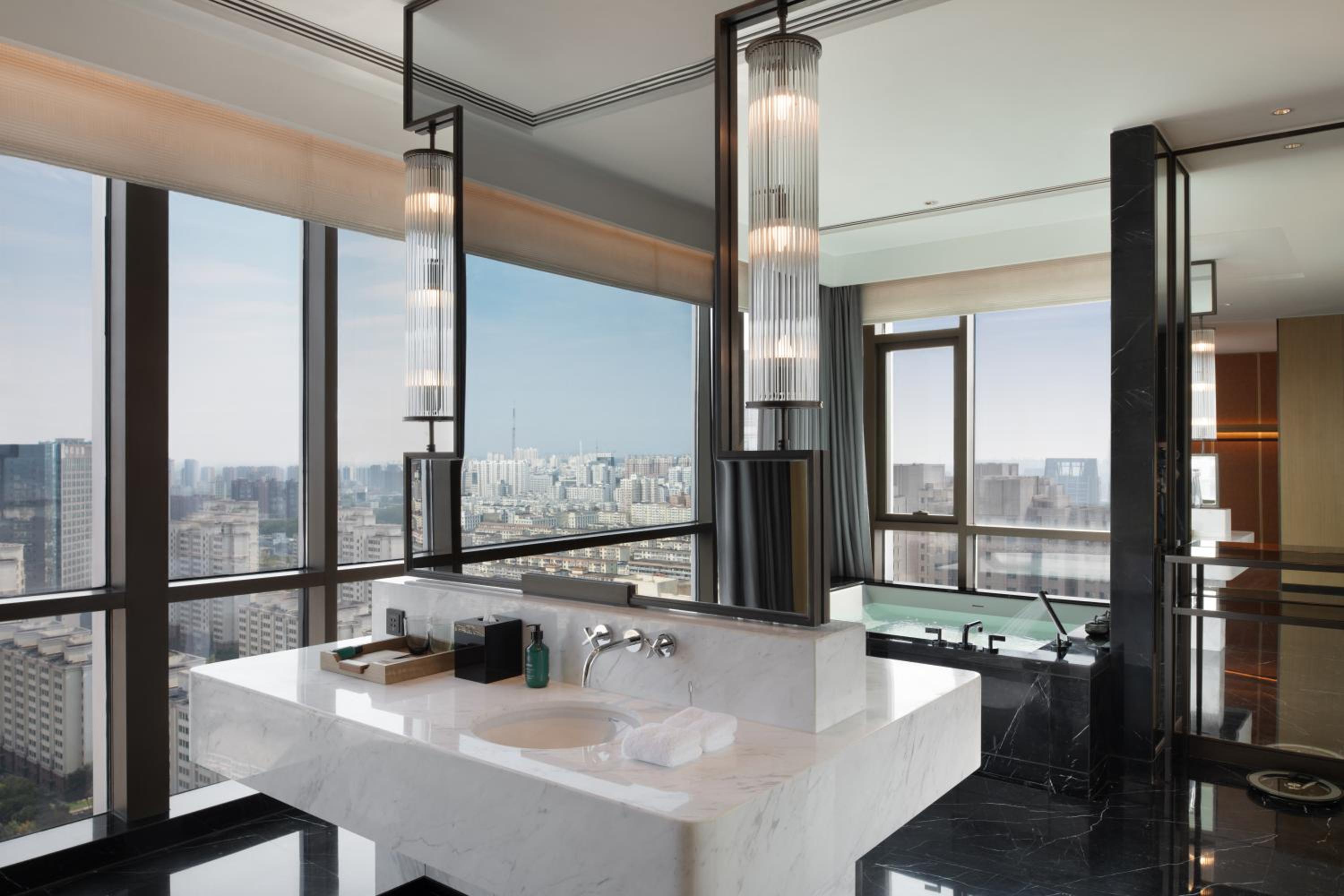 New World Langfang Hotel — 10
