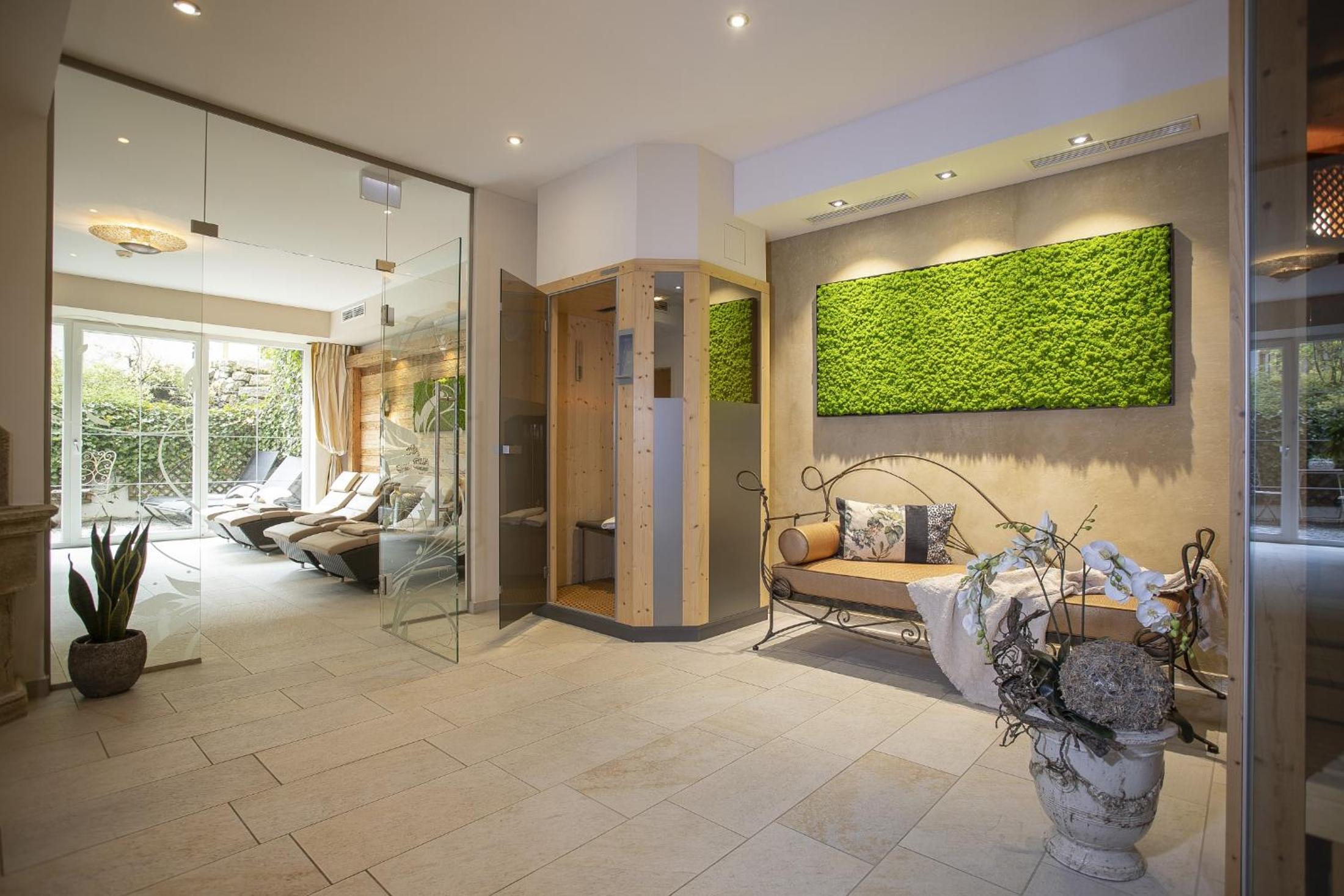 Alphaus Aparthotel view 5