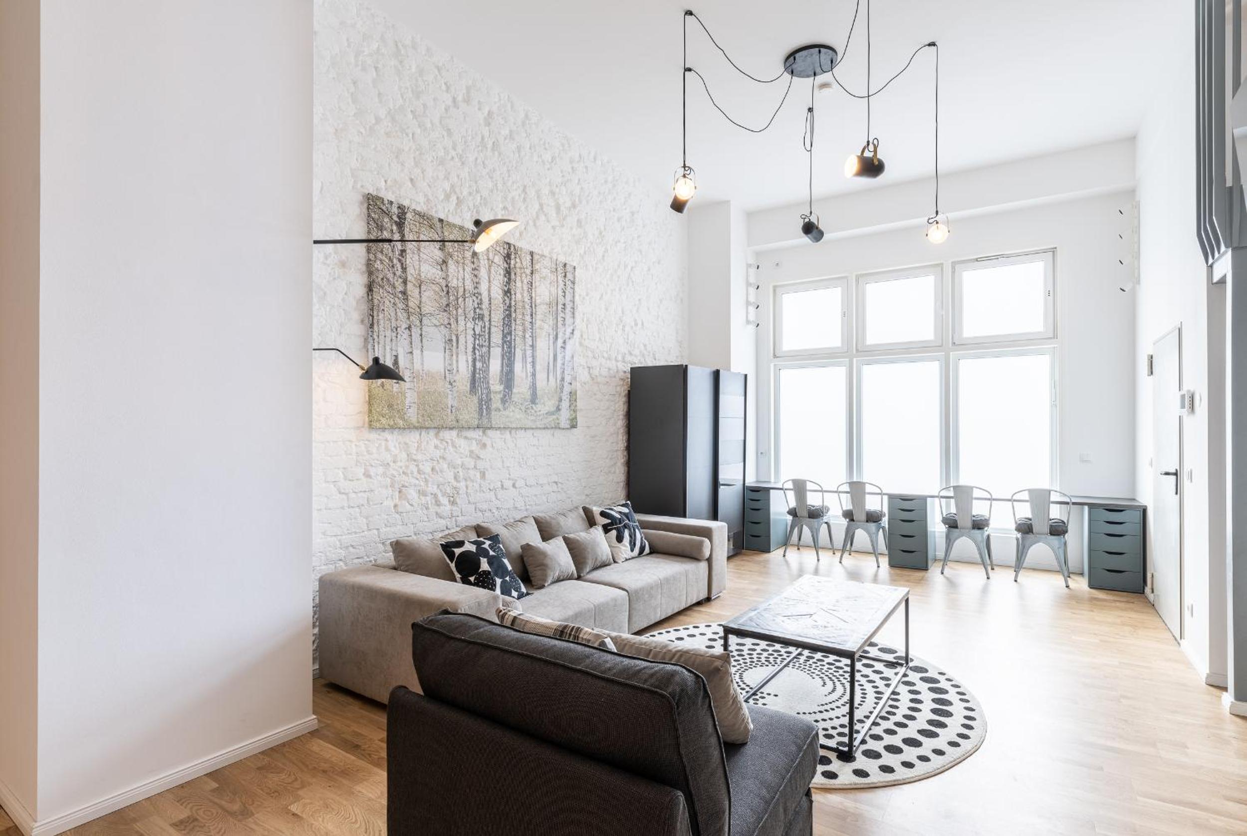 Spacious Lofts In Wedding