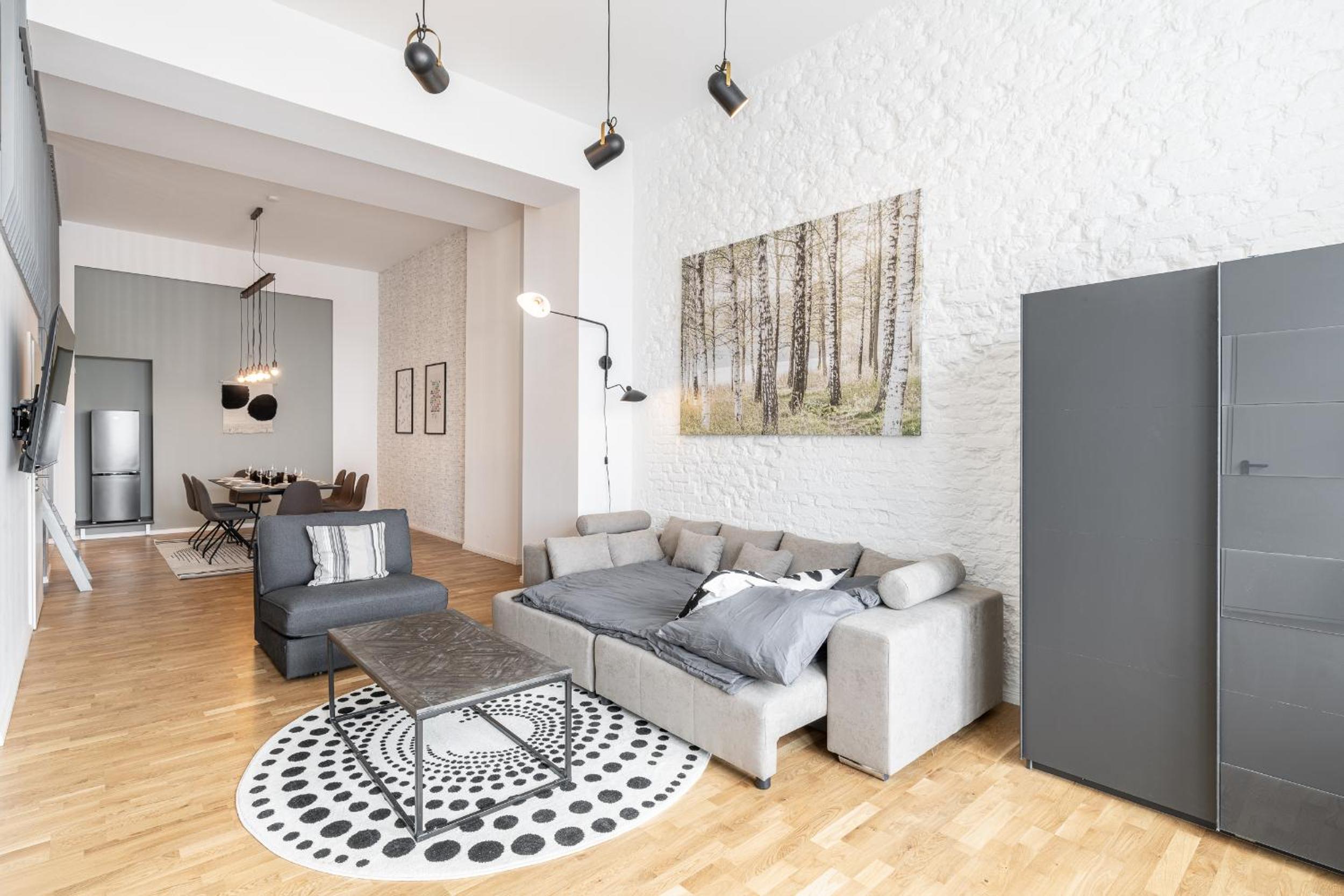 Spacious Lofts In Wedding