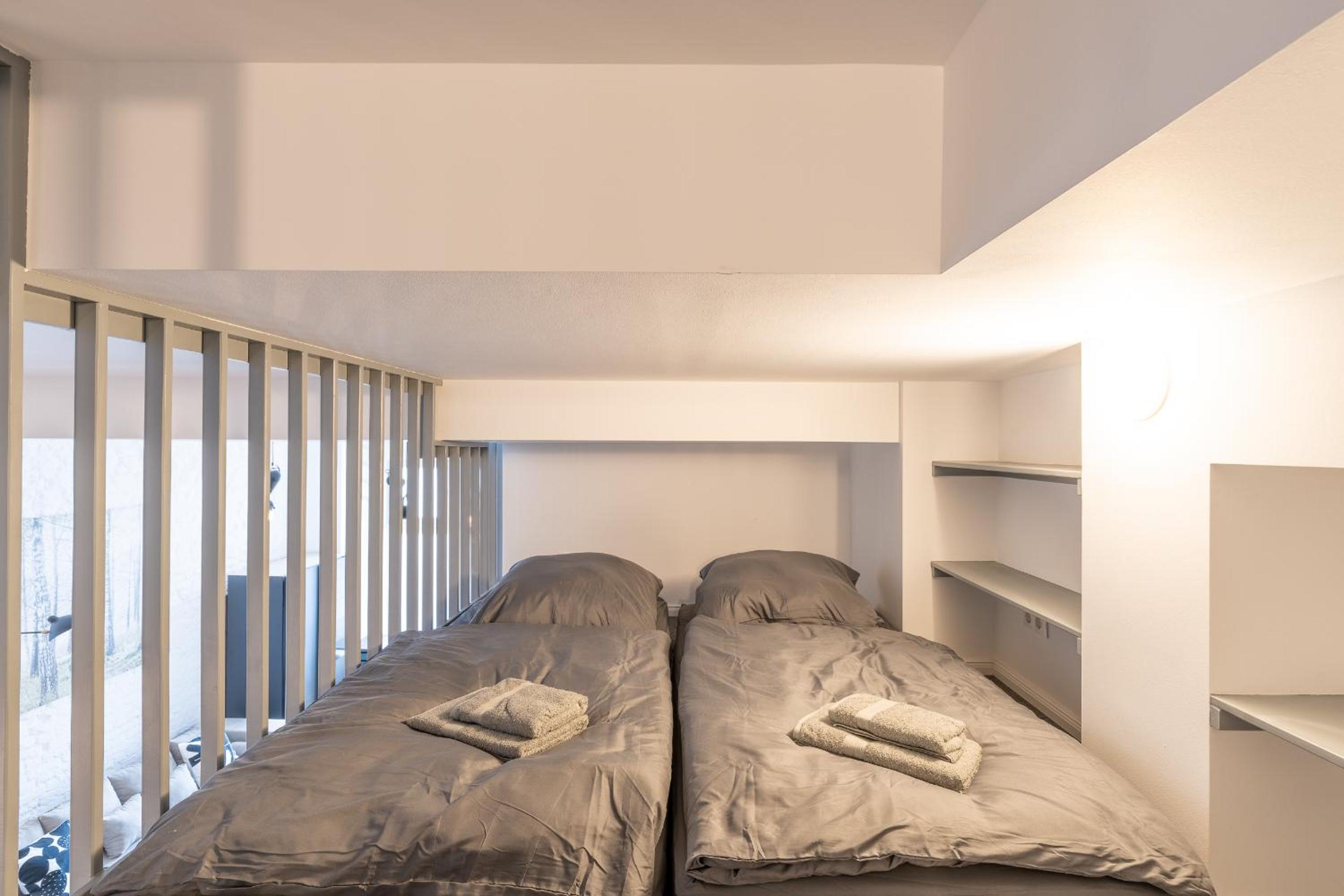 Spacious Lofts In Wedding