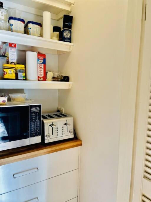 Whispering Gums - Ocean Views, Pet Friendly, EV UNIT 7kW for electric cars, Sleeps 7