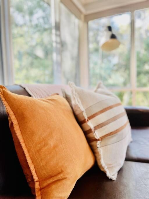 Whispering Gums - Ocean Views, Pet Friendly, EV UNIT 7kW for electric cars, Sleeps 7