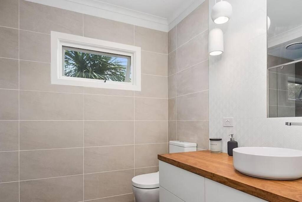 Whispering Gums - Ocean Views, Pet Friendly, EV UNIT 7kW for electric cars, Sleeps 7