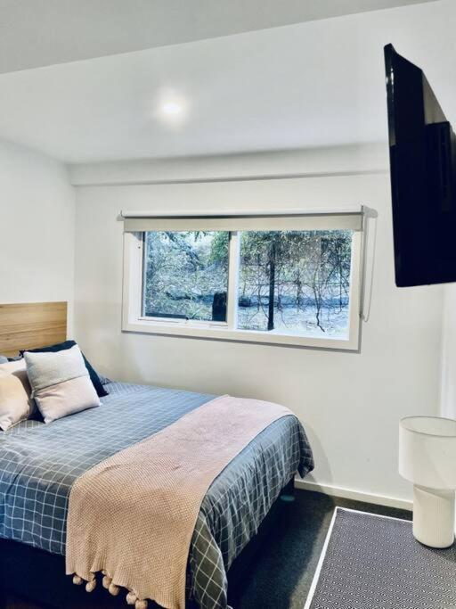 Whispering Gums - Ocean Views, Pet Friendly, EV UNIT 7kW for electric cars, Sleeps 7