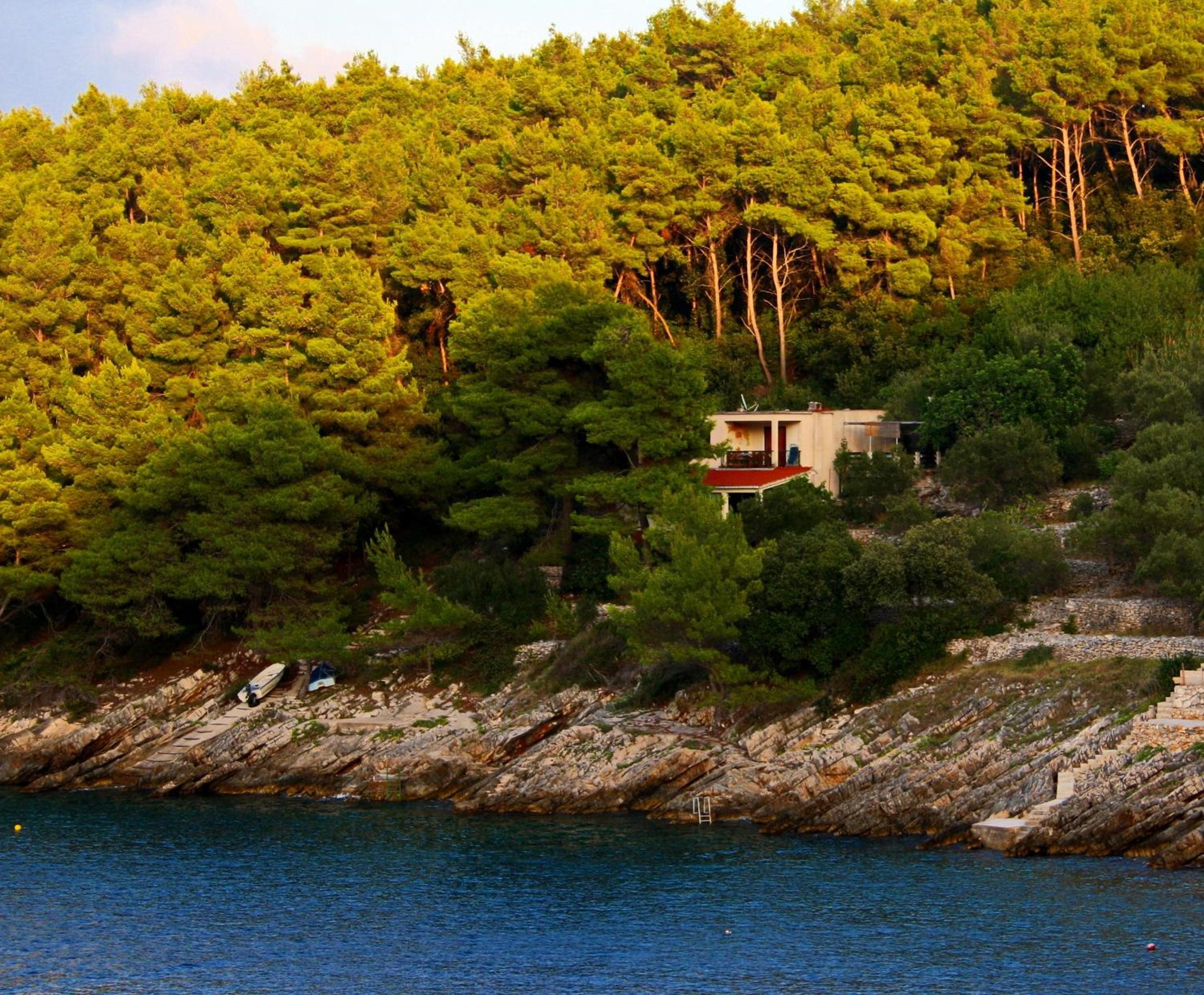 Hotel Apartments Sunset - Image 1