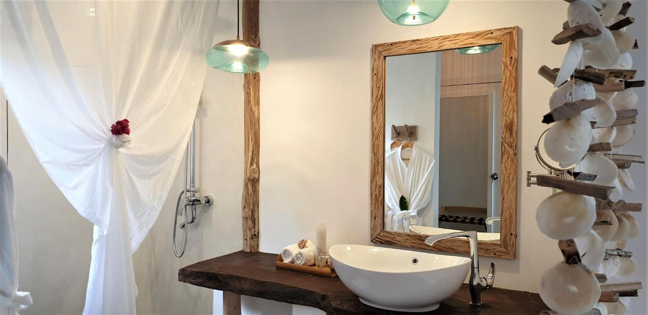 Bliss Hotel Praslin