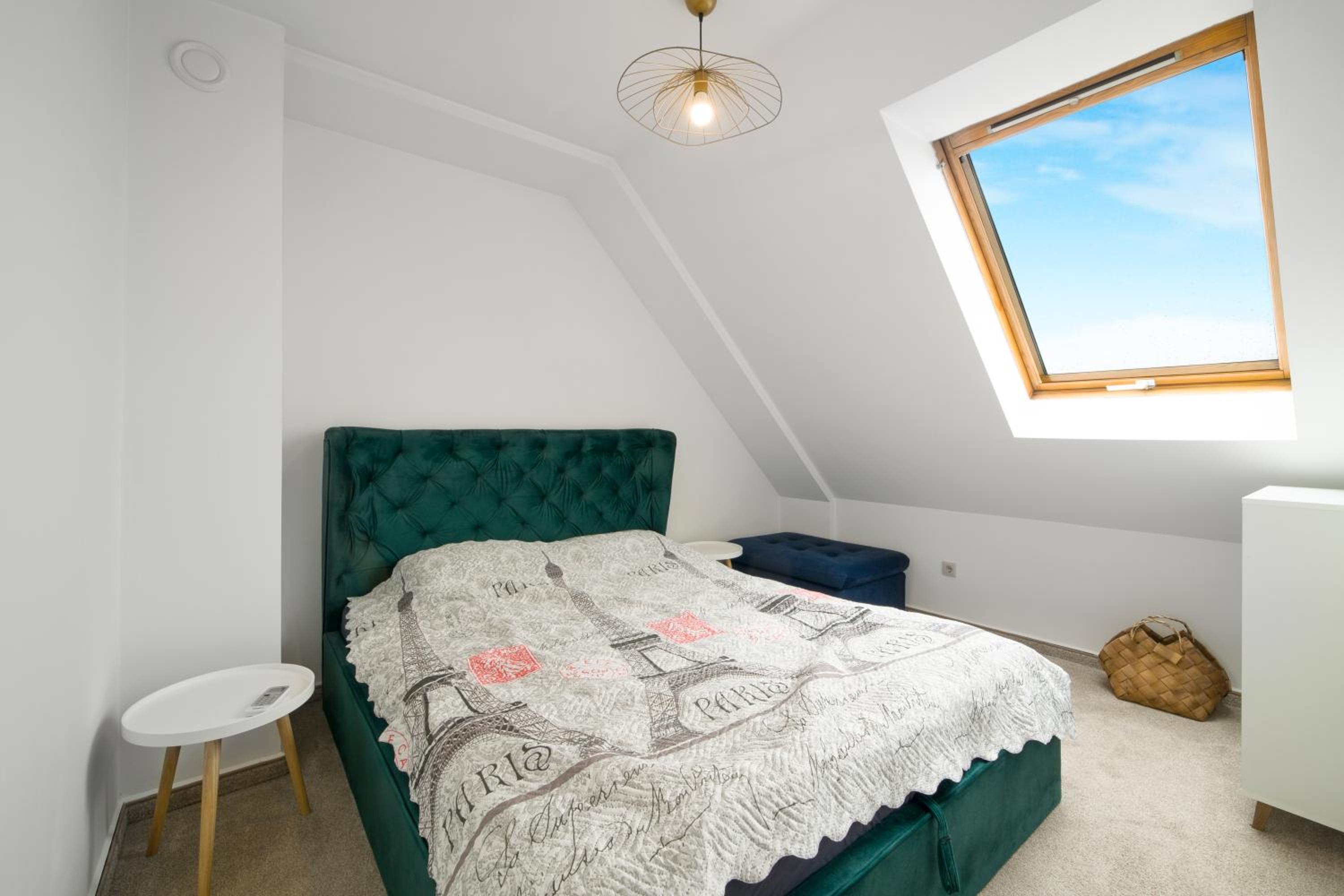 Top Central Maisonette with Underground parking