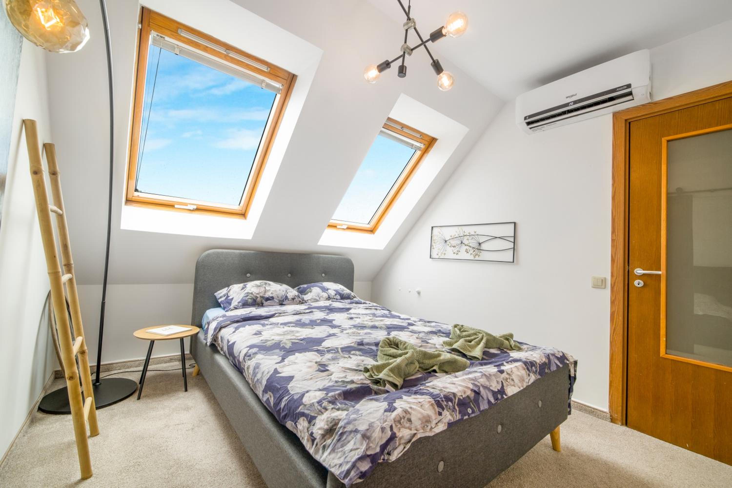 Top Central Maisonette with Underground parking