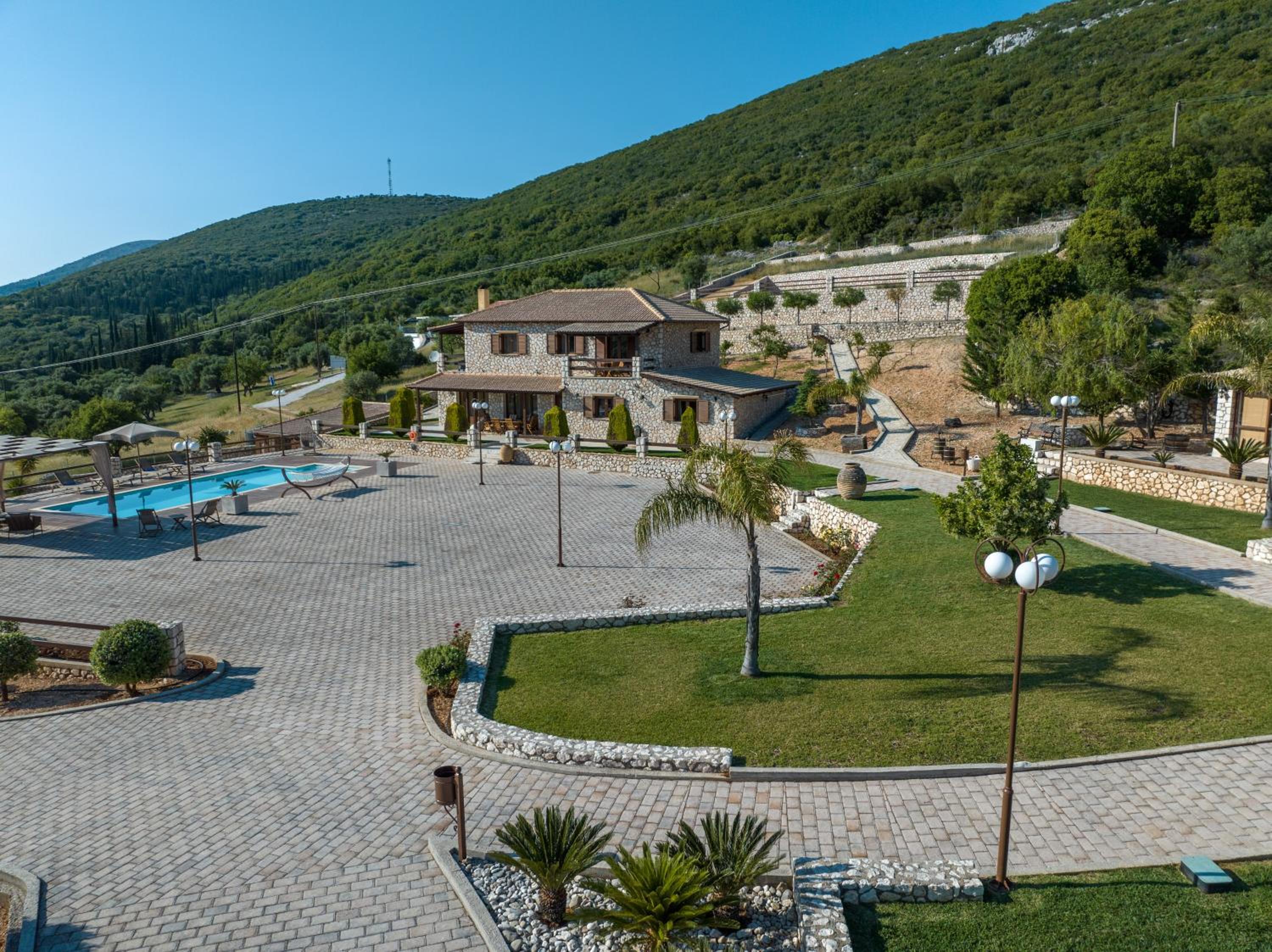 Piedra Villa