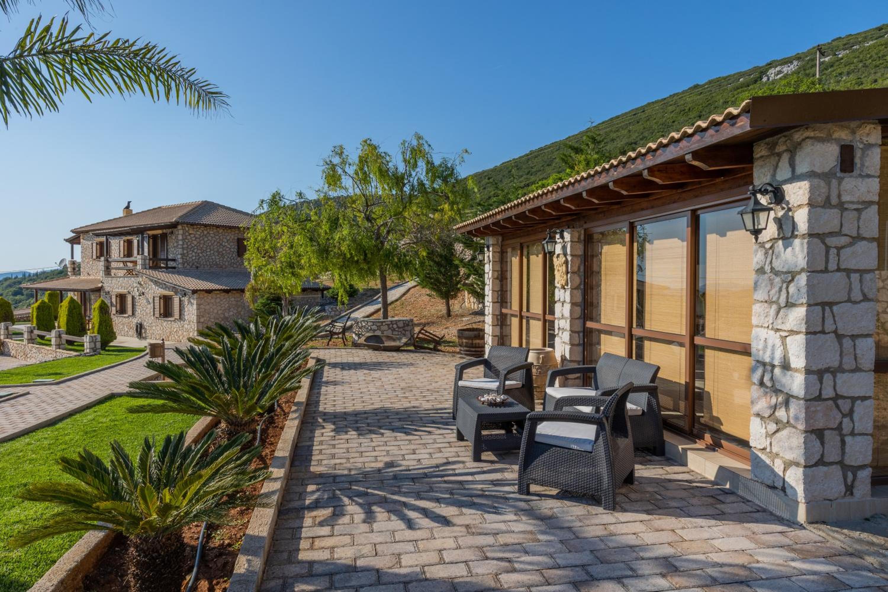 Piedra Villa