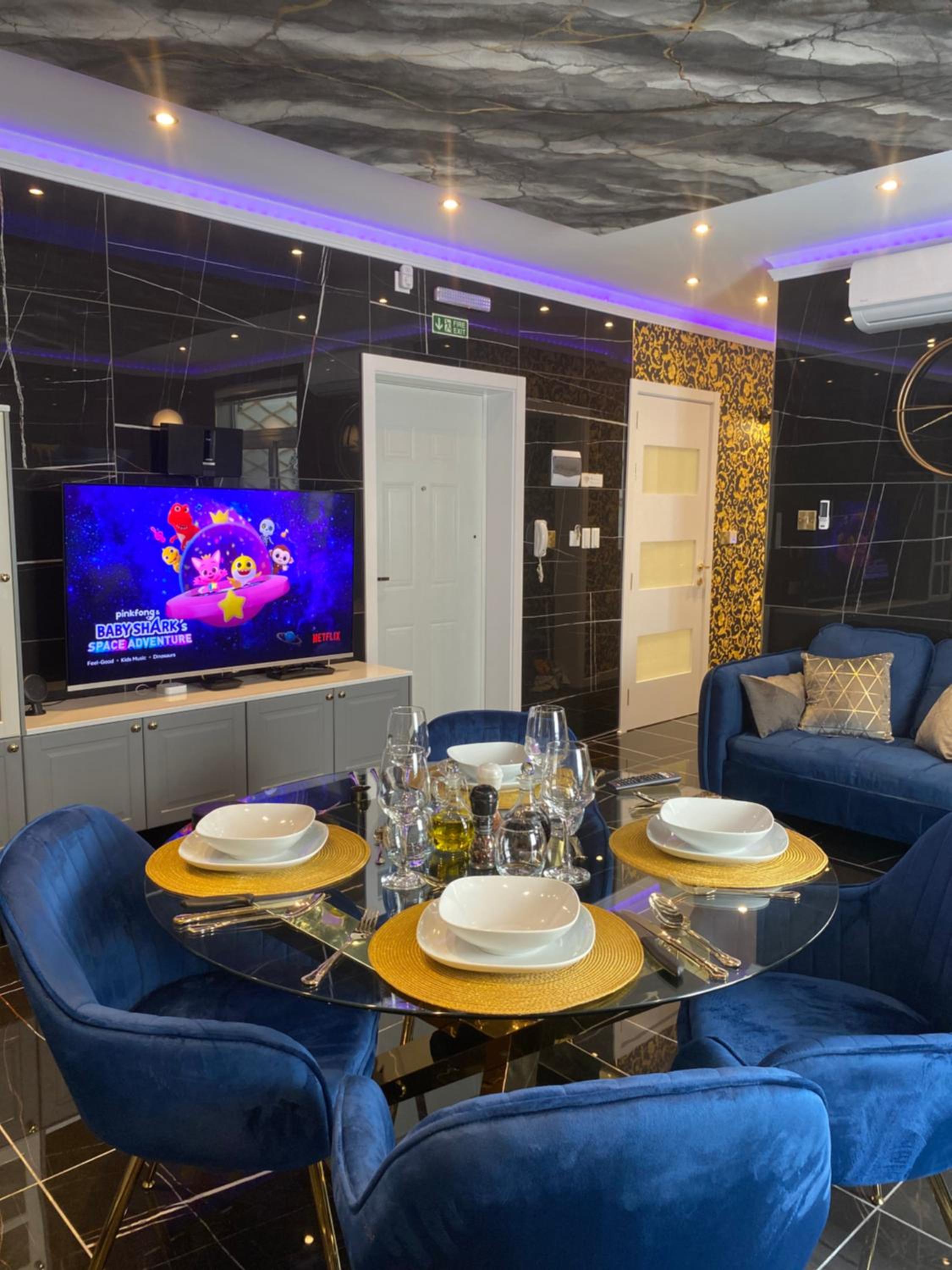 Azure Gold Apartment
