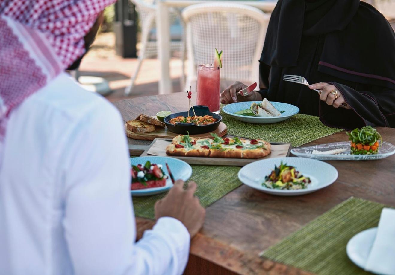 Le Meridien Al Aqah Beach Resort - Image 2