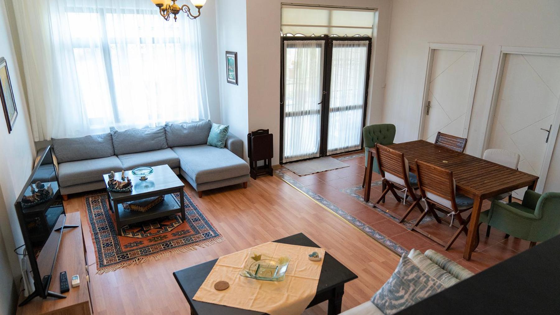 Spacious Villa with Sea and Mountain View - Image 45