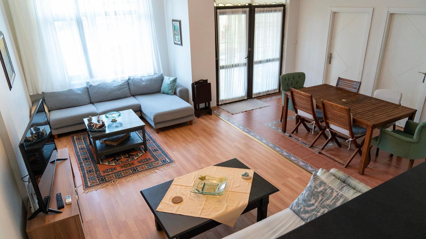 Spacious Villa with Sea and Mountain View - Image 42