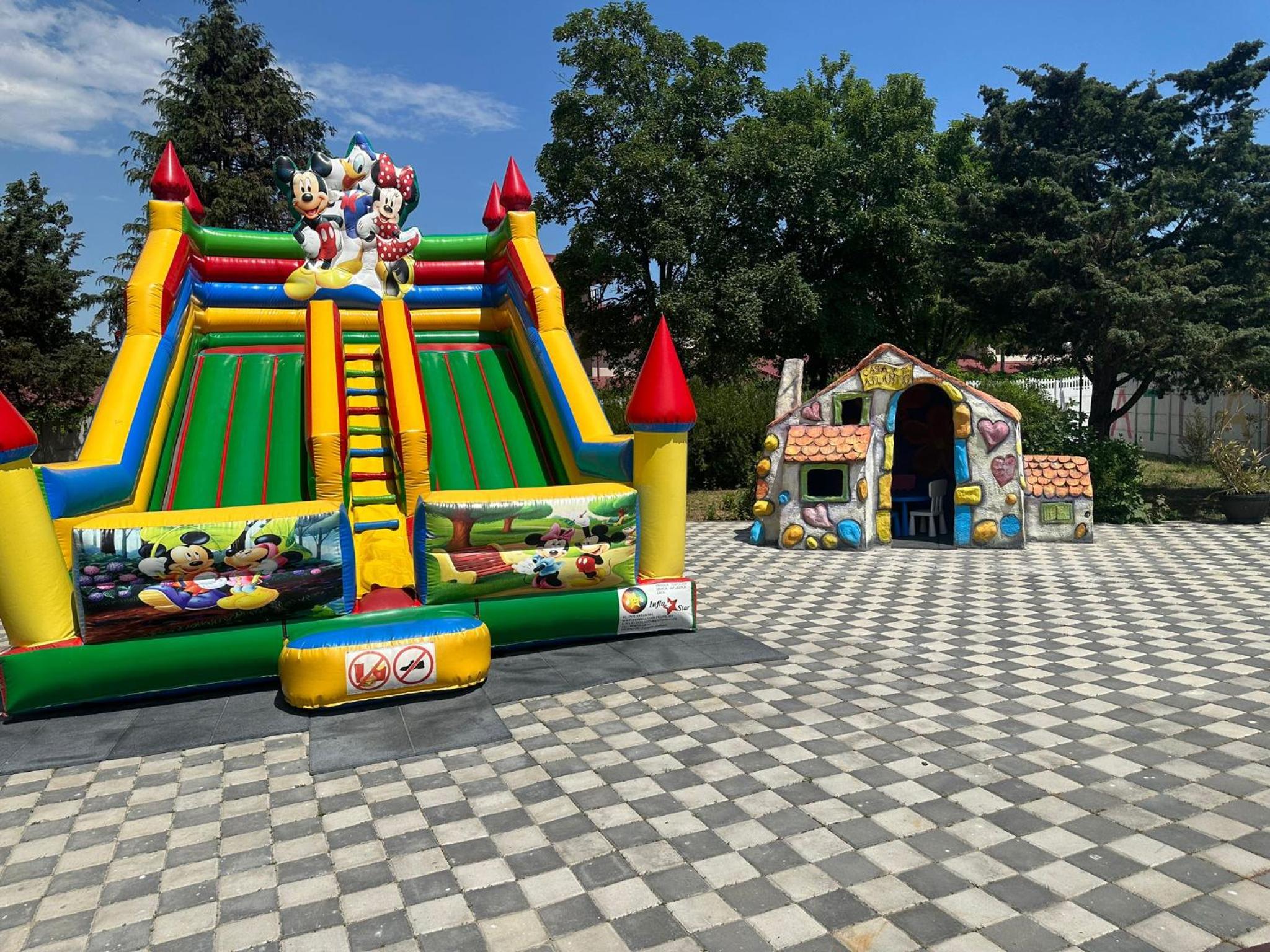 children's play area