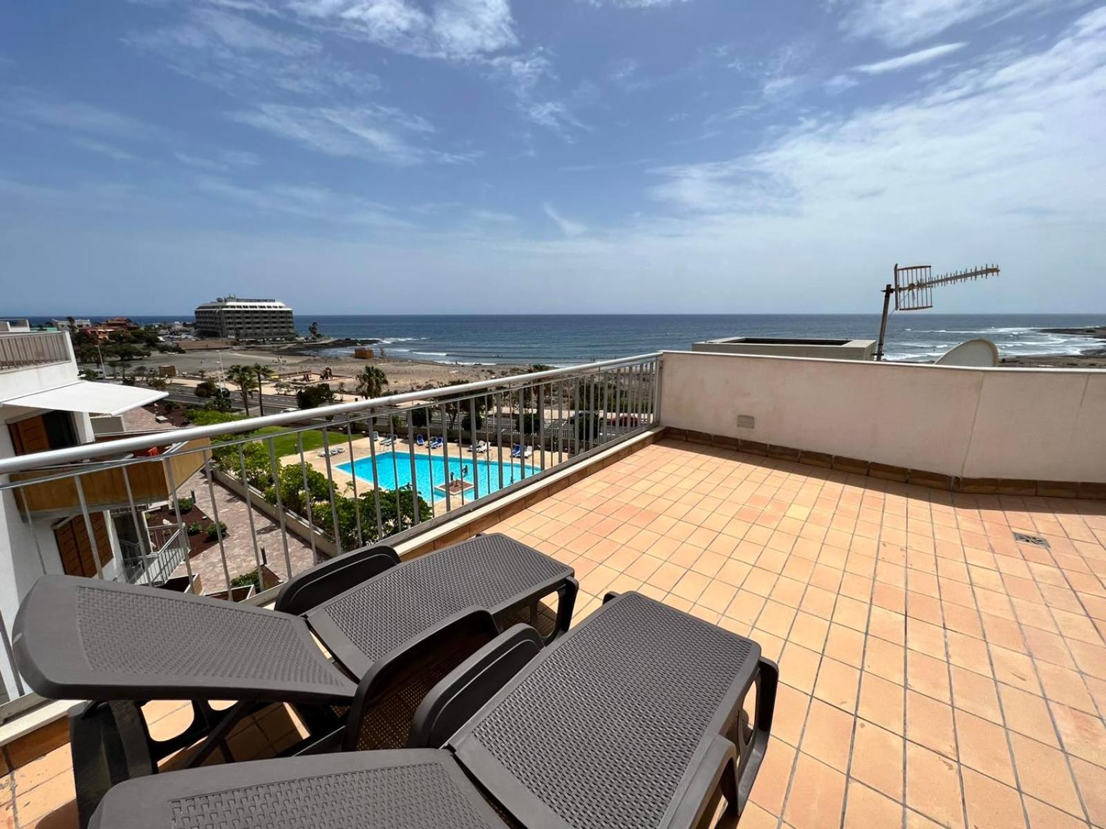 On the spot with amazing view in El Médano view 5