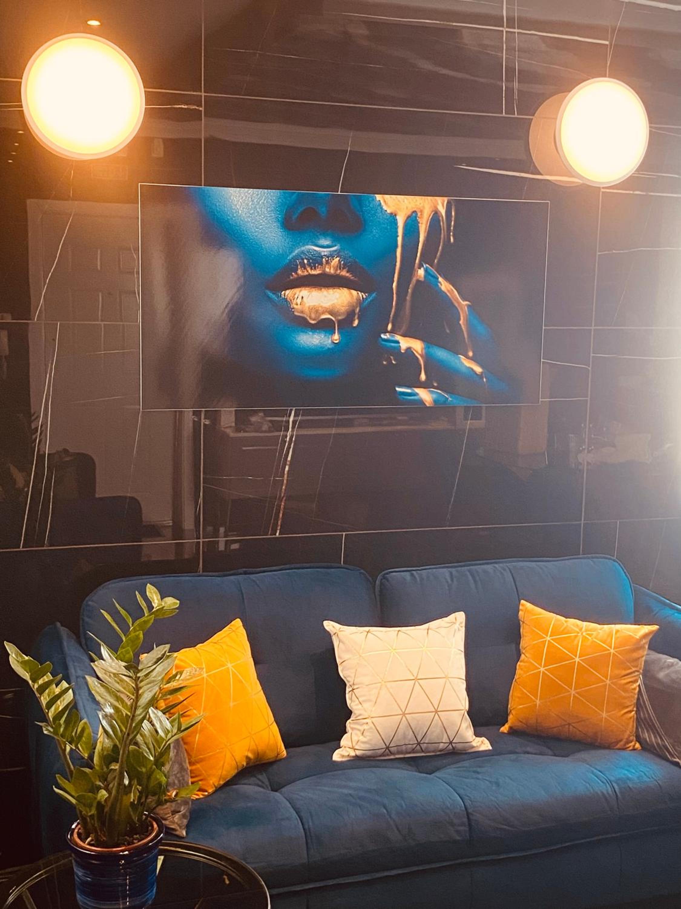 Azure Gold Apartment