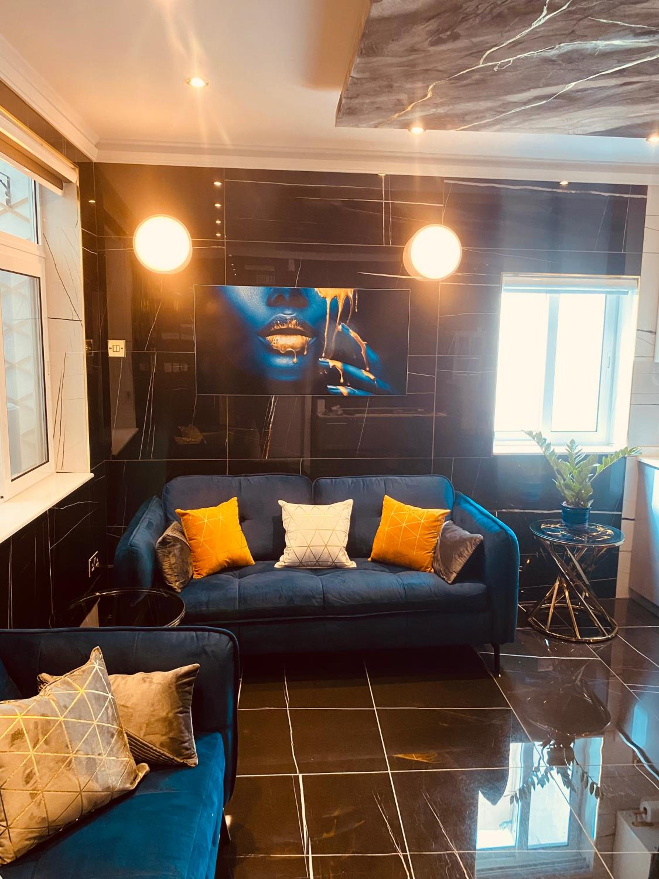 Azure Gold Apartment