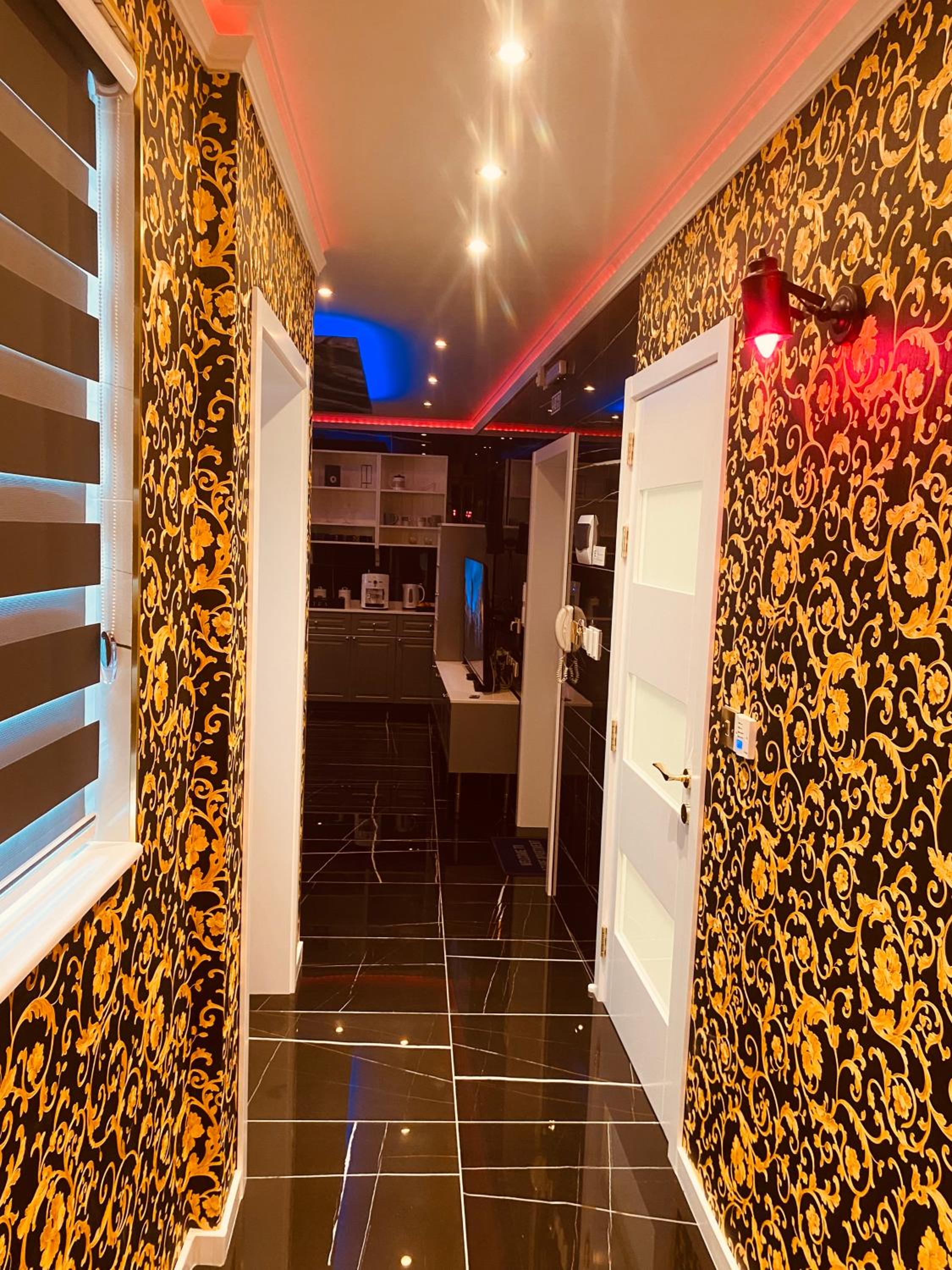 Azure Gold Apartment