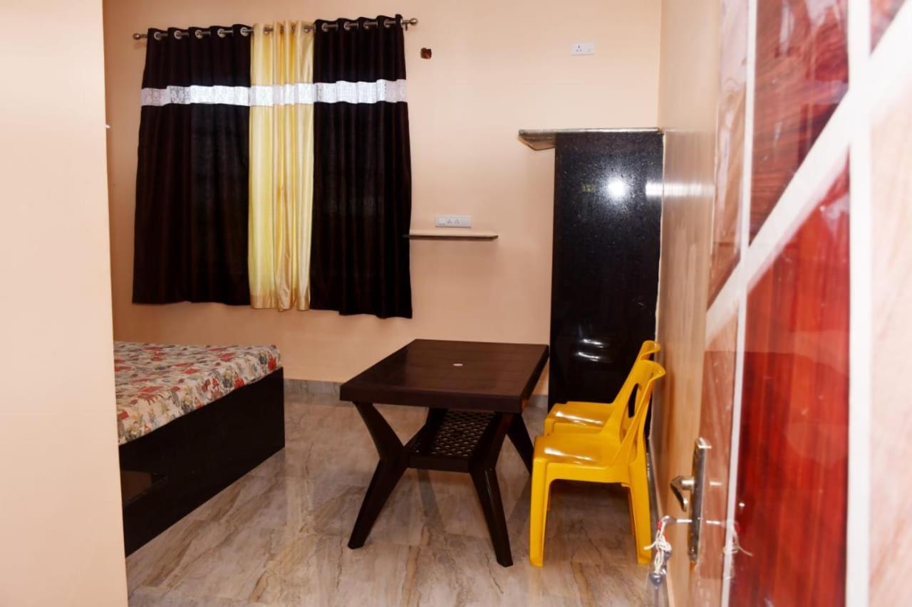 Shriya Inn