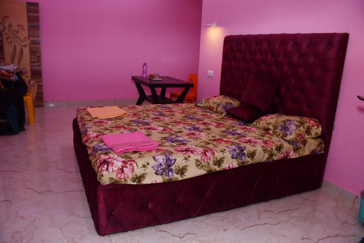 Shriya Inn