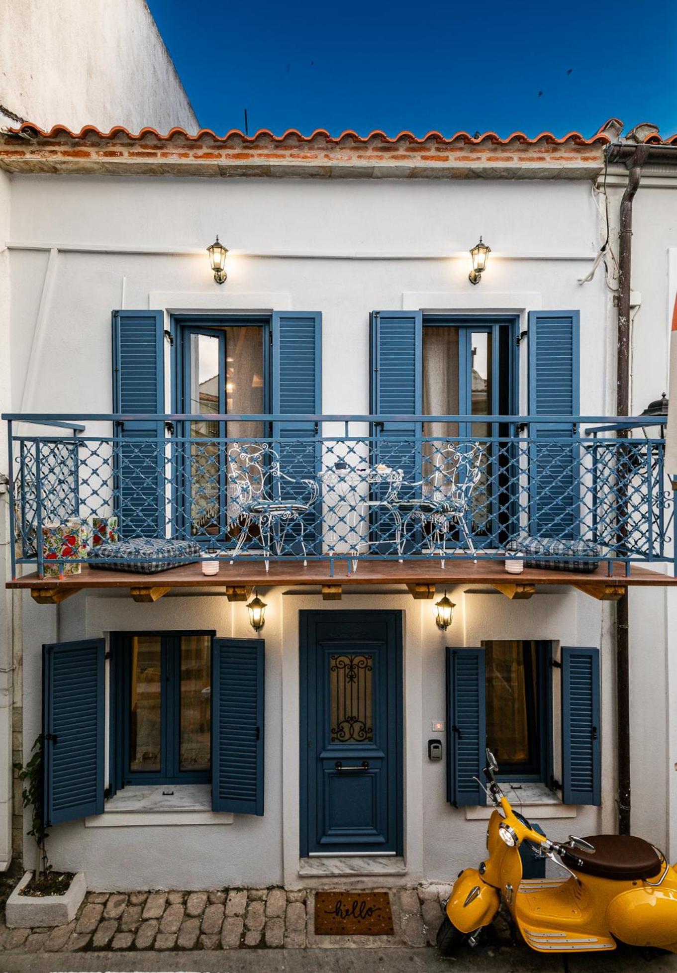 Hotel Dream on a wave - Image 1