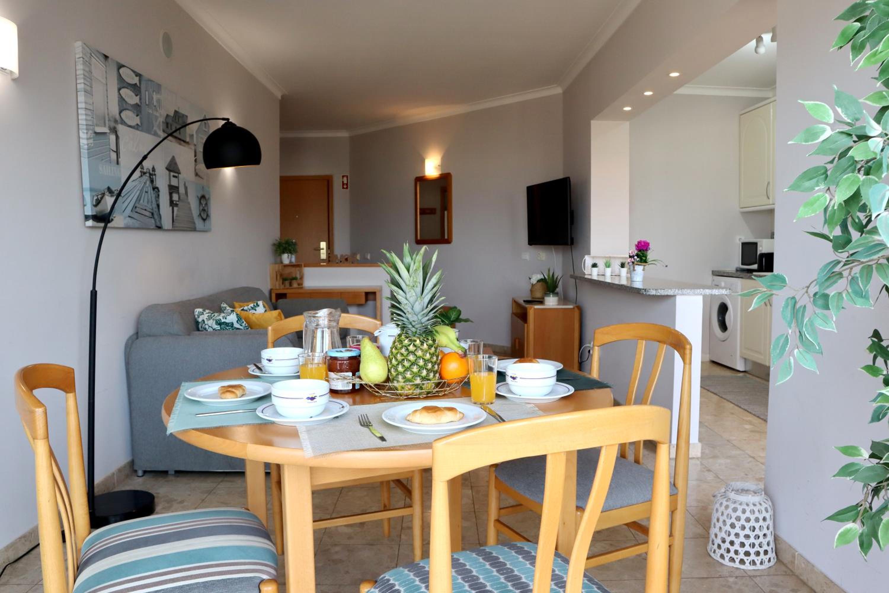S&S Apartment by ALgest view 4