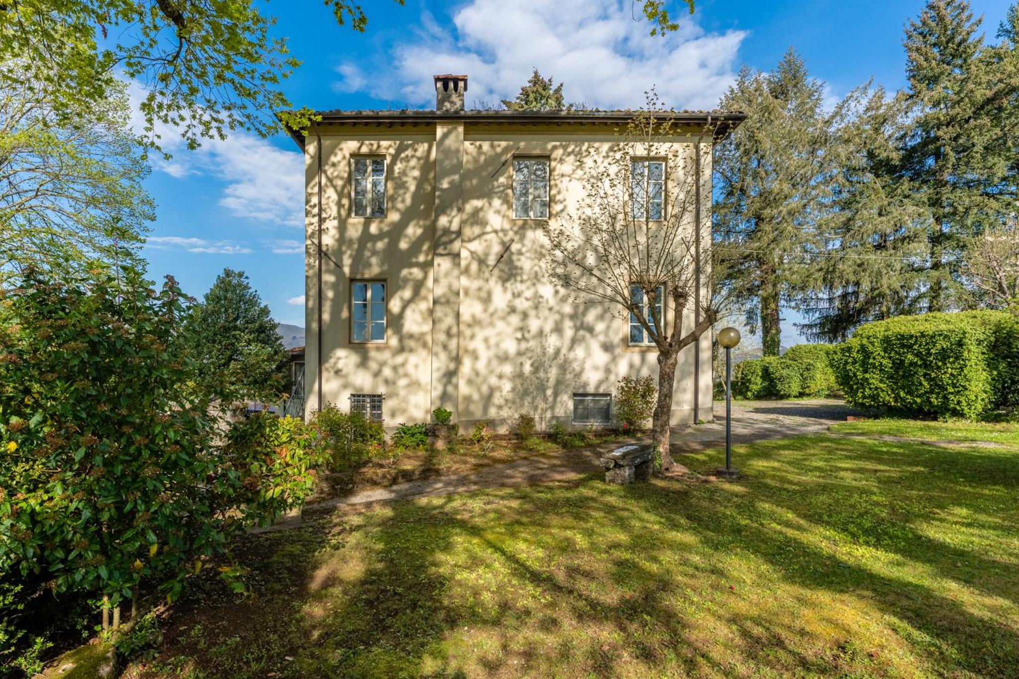 tuscanskye - villa sofia with private swimming pool and garden view 3