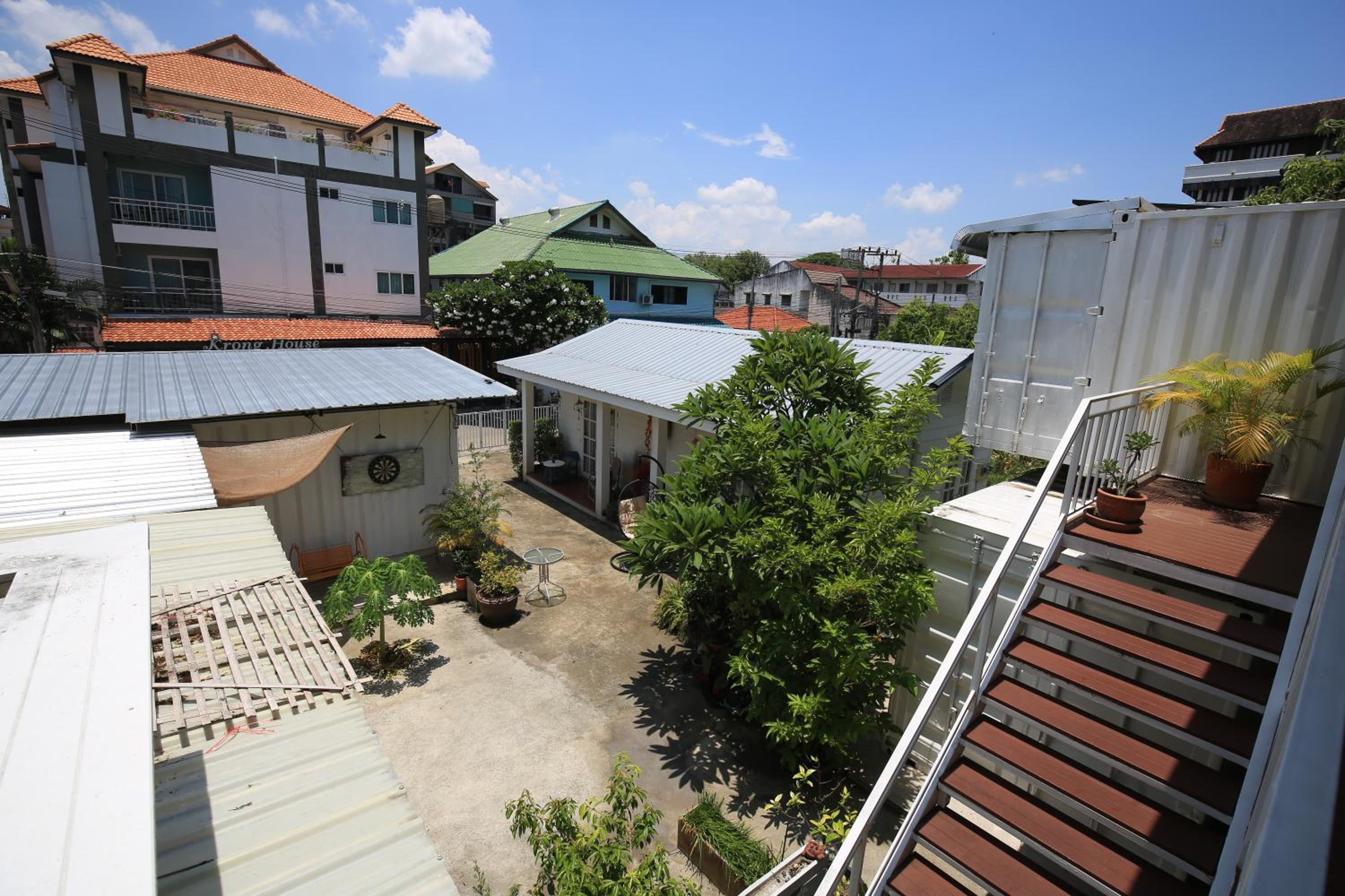 Day Off House Chiang Mai Near Walking Street view 5