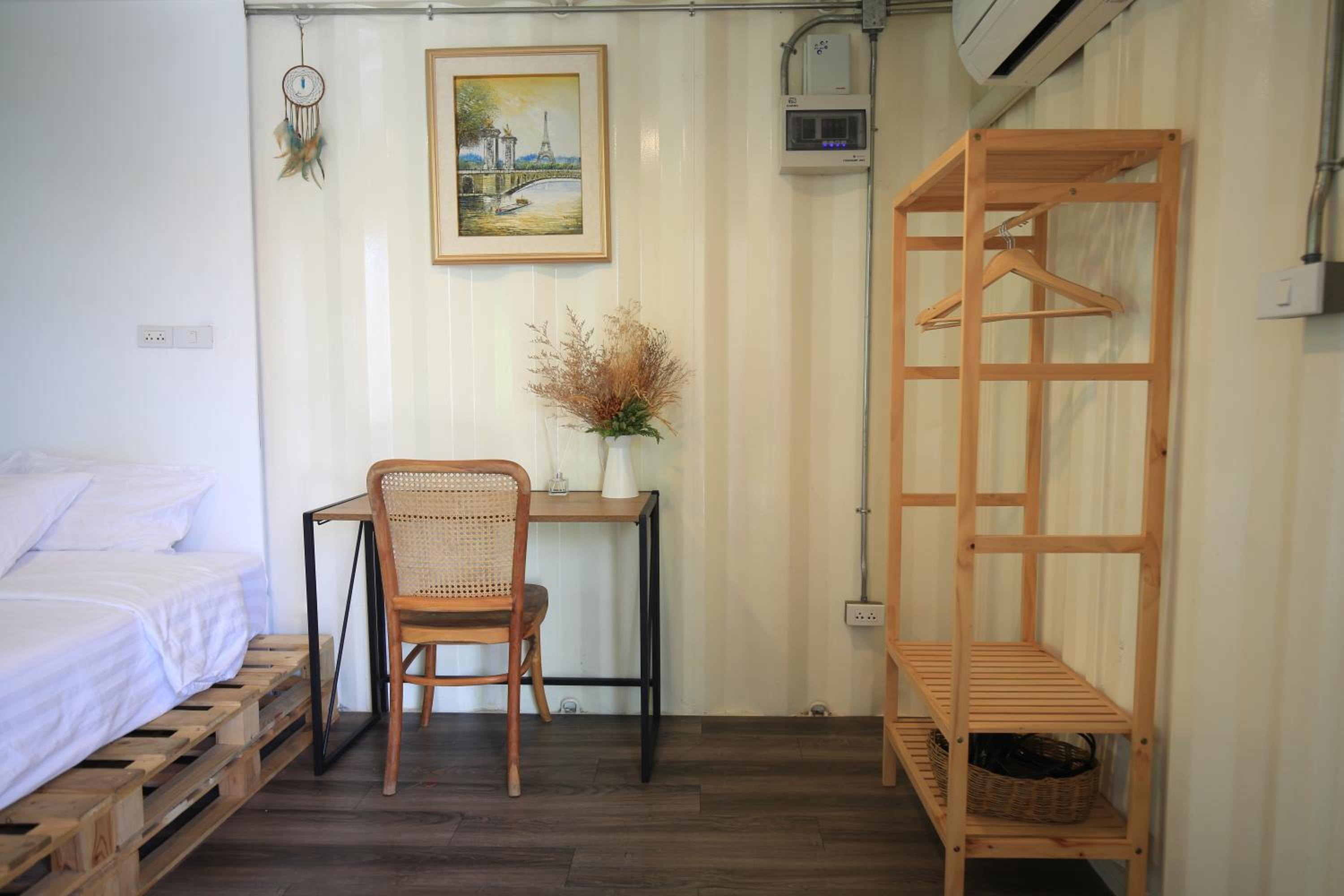 Day Off House Chiang Mai Near Walking Street view 4