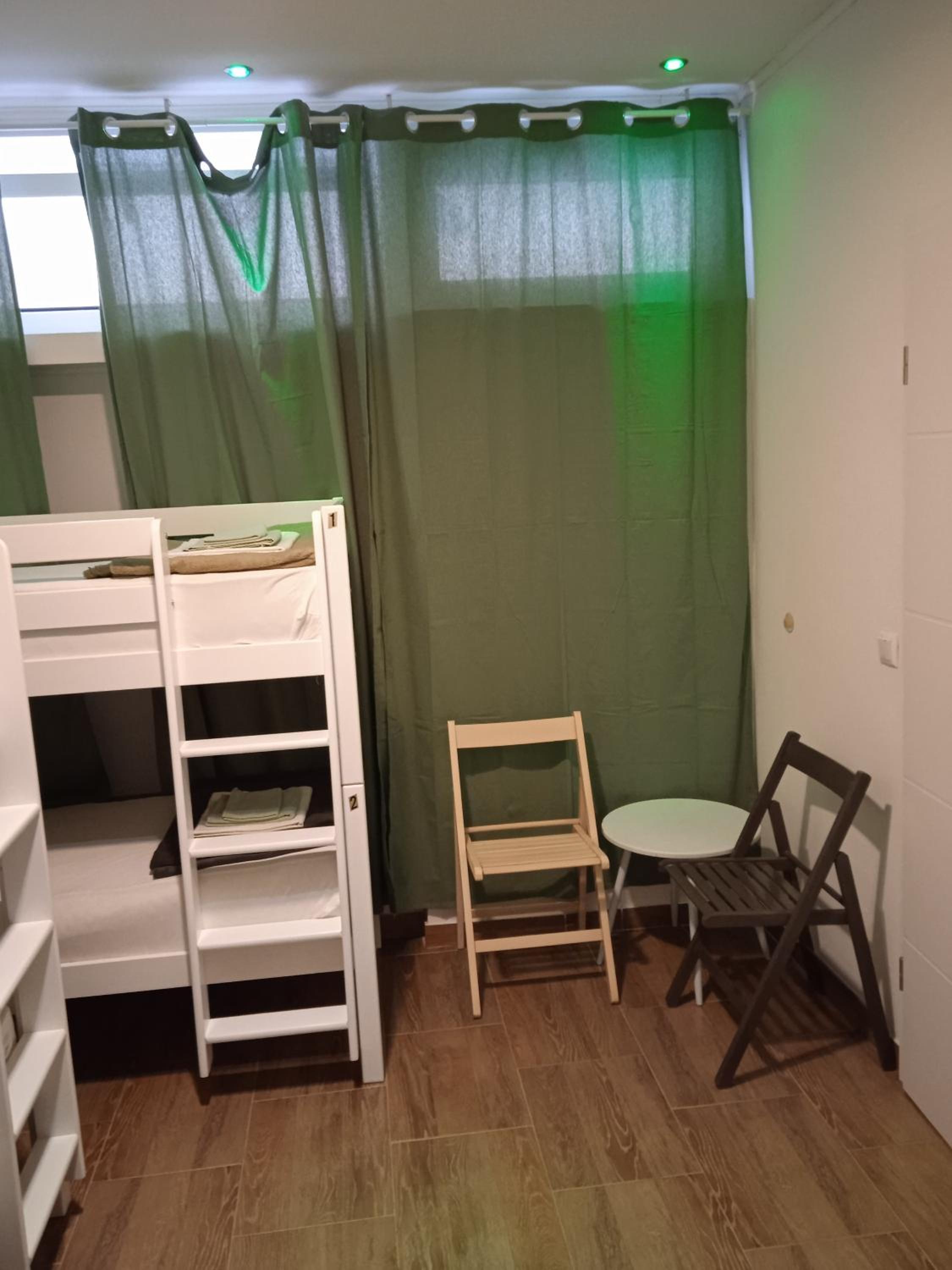 Photo 32