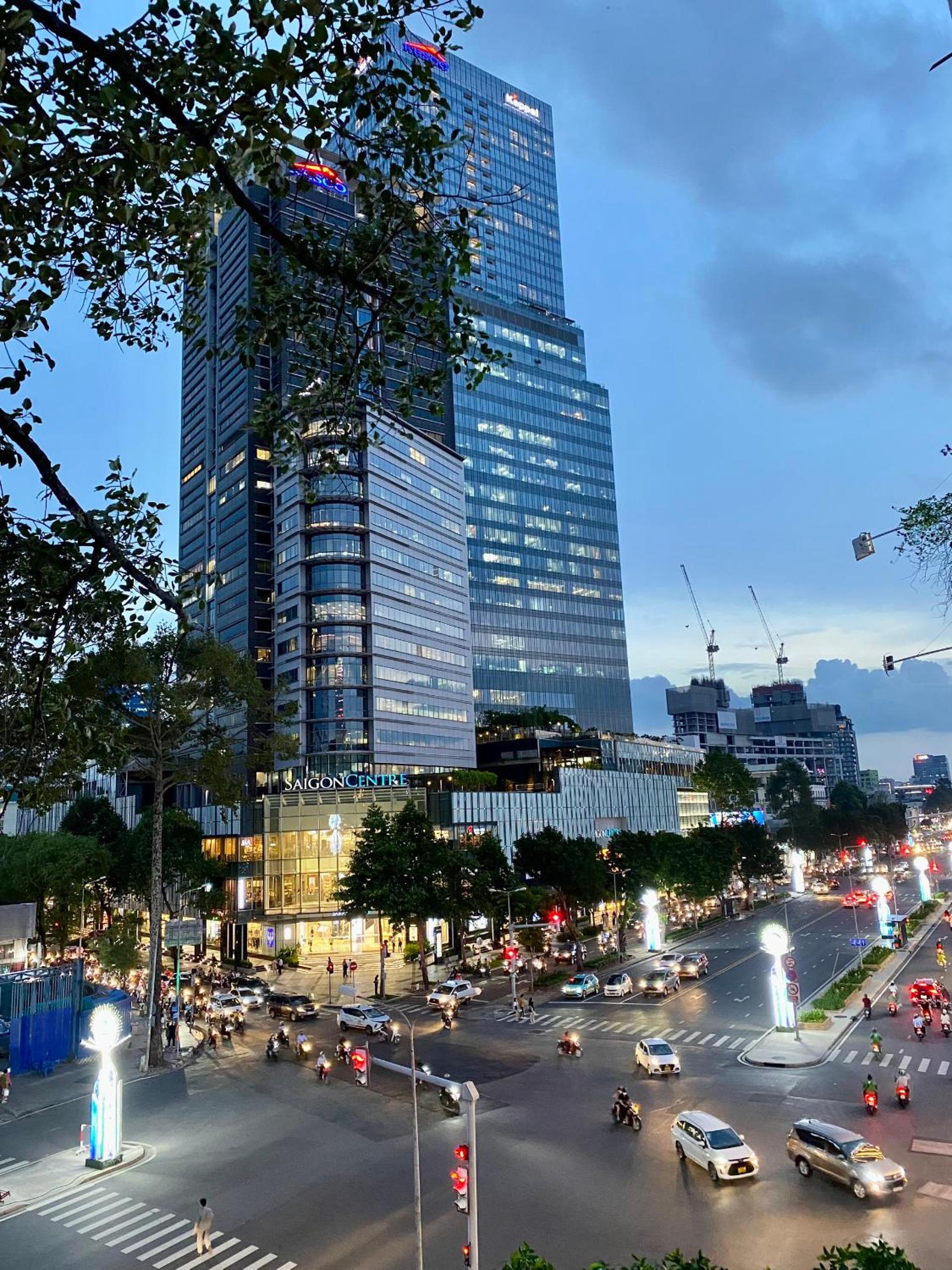 Le Bijou Chic in the Heart of Saigon Charm with VIEW