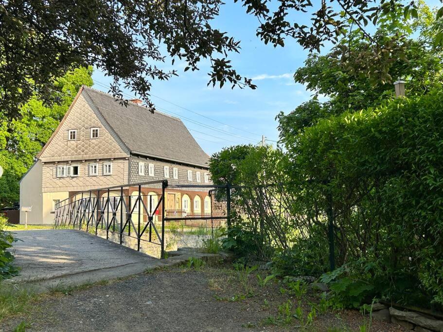 Fewo Frushi mit Sauna & saisonalem Whirlpool im Zittauer Gebirge