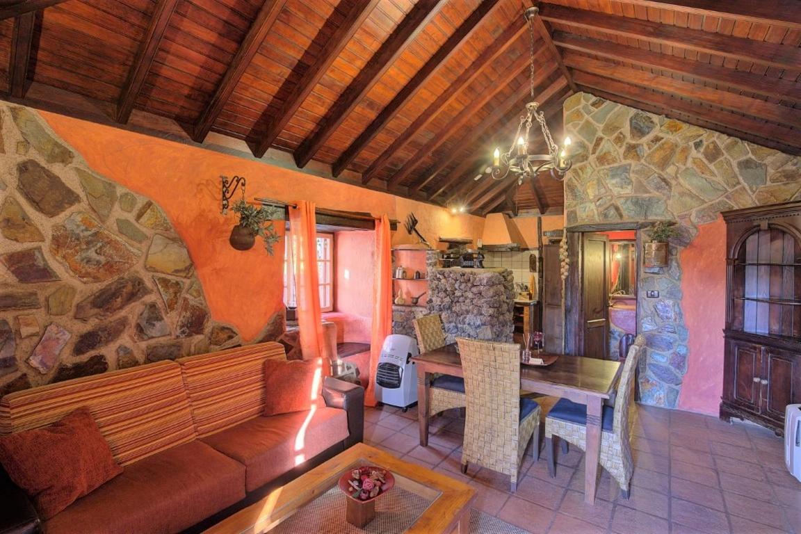 HACIENDA LA CENTENARIA,CASAS RURALES