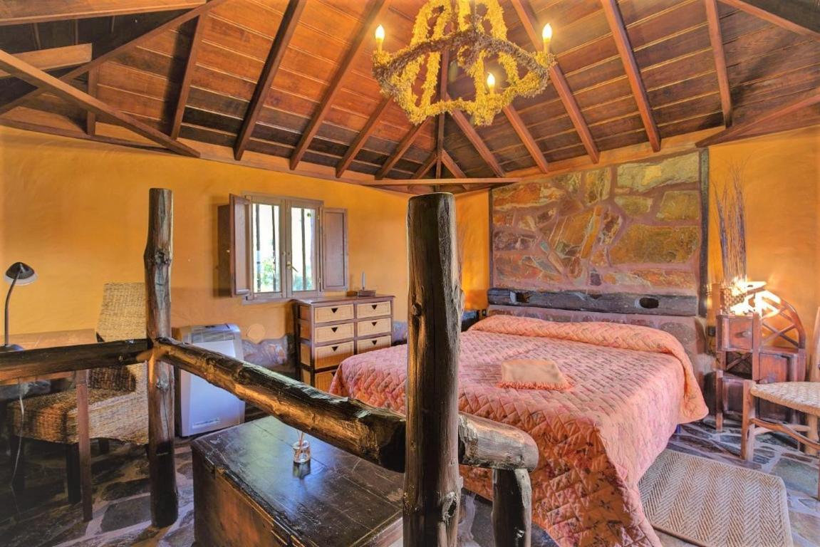 HACIENDA LA CENTENARIA,CASAS RURALES