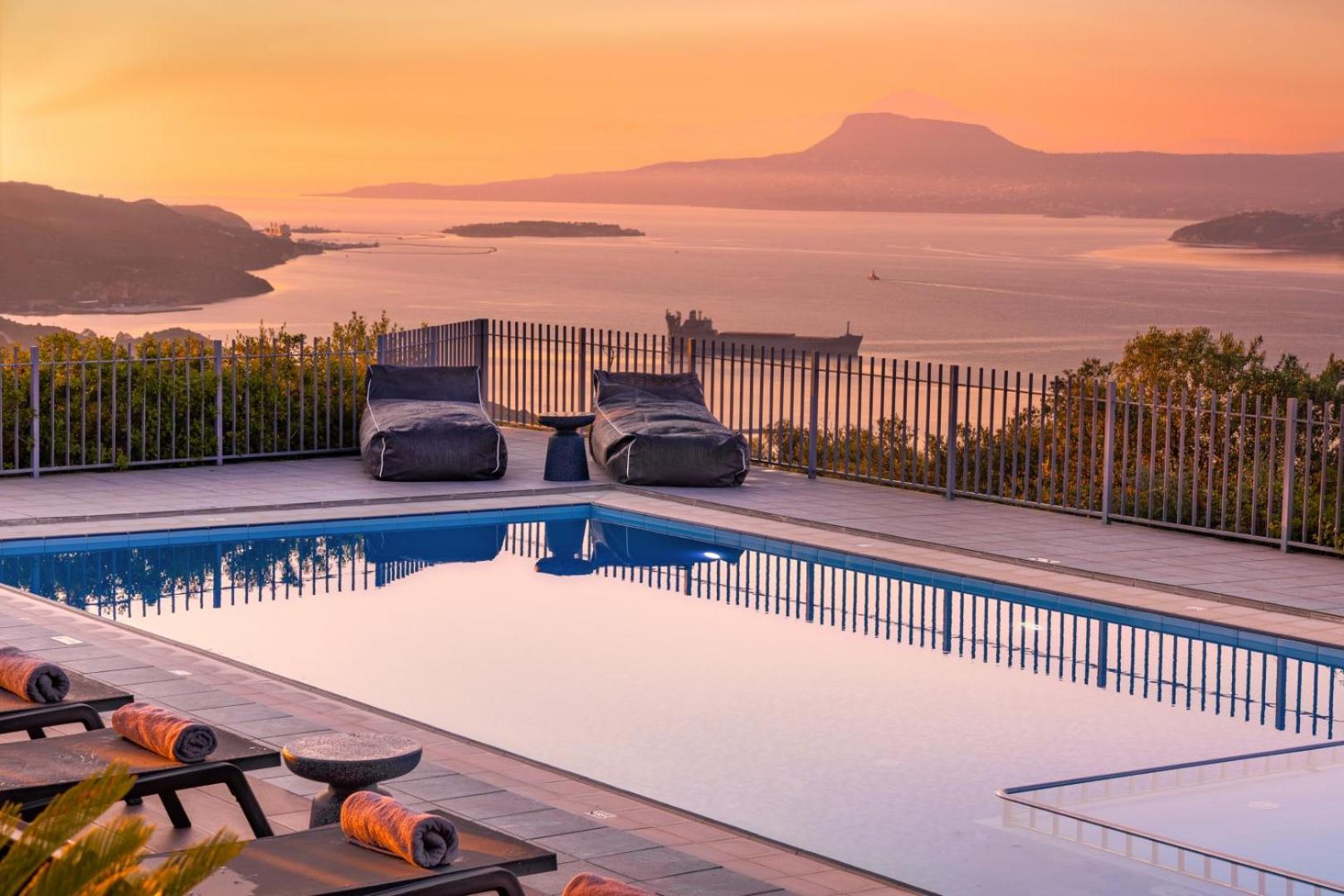 SeaSilia Luxury Villa