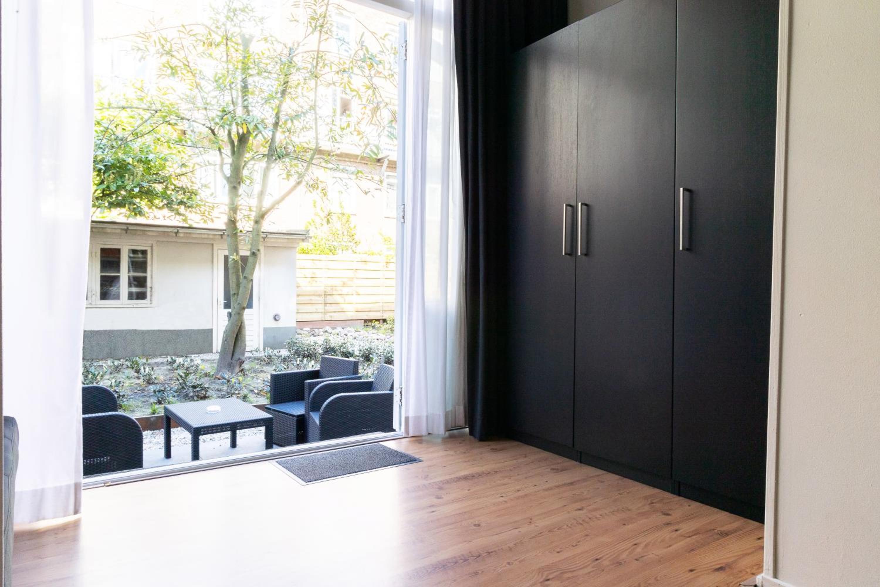 Frankendael Apartments