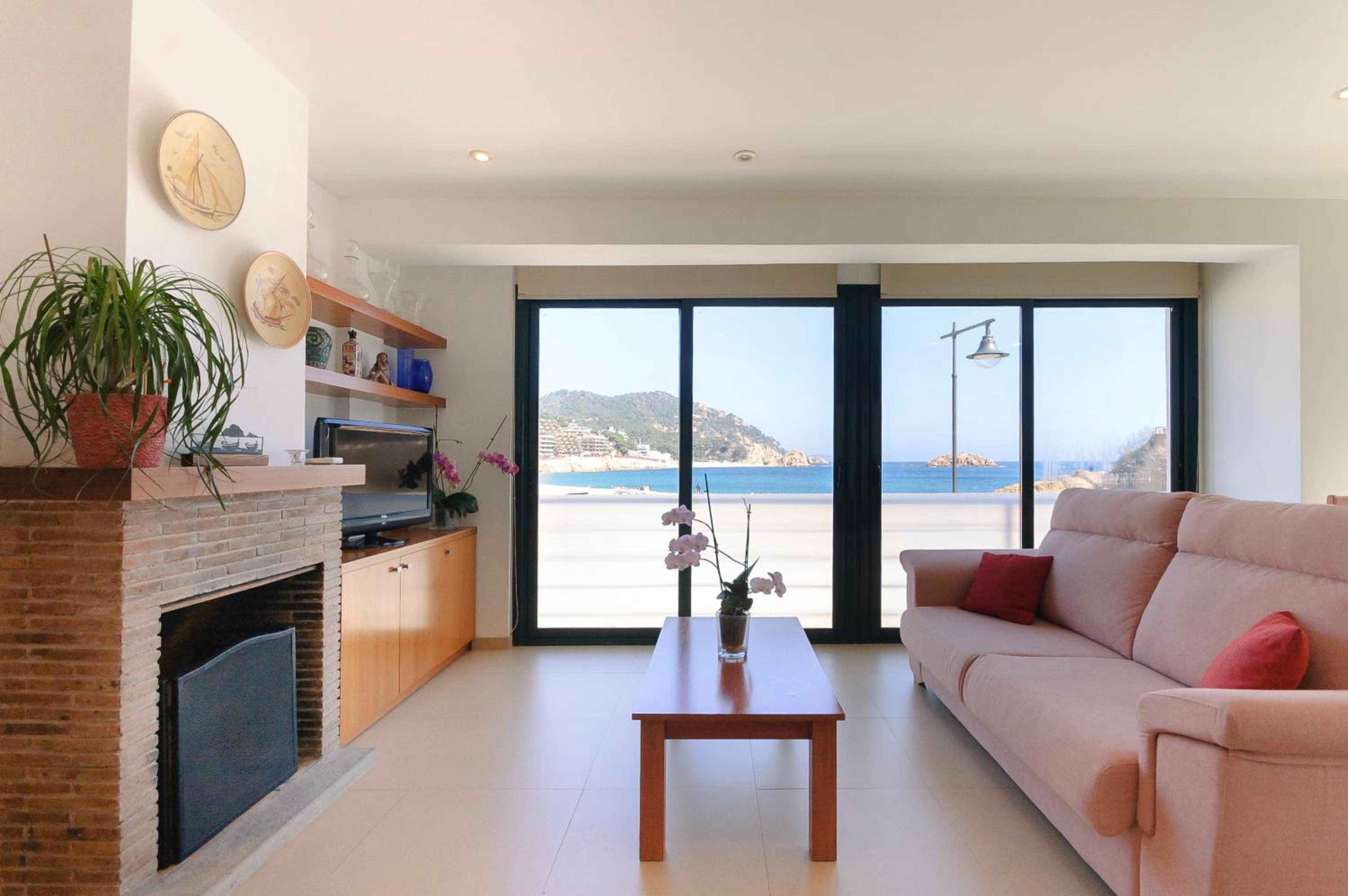 Lets Holidays apartment Can Telm photo 2