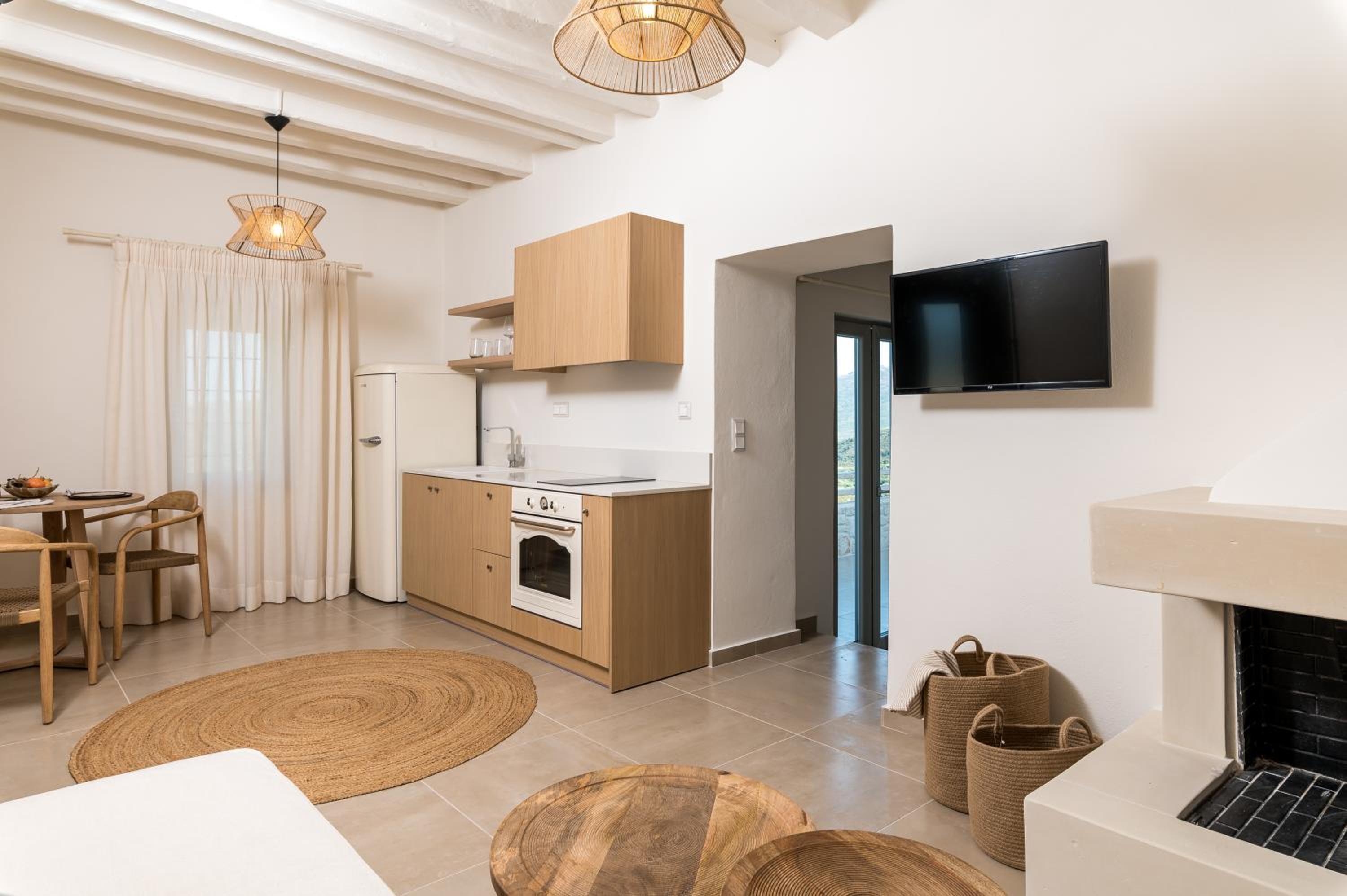 Amvikas suites-Sitia, by Comfortbnb