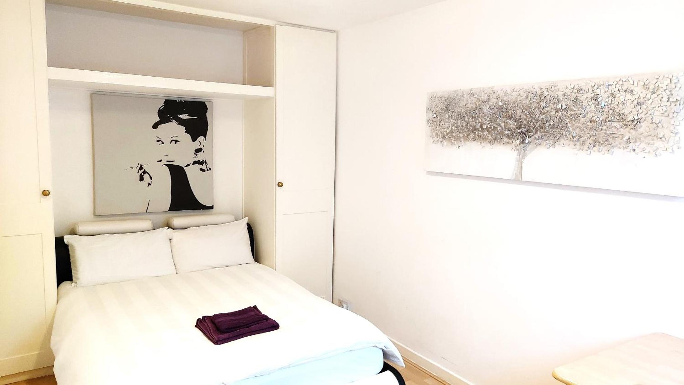 London Harford House rooms