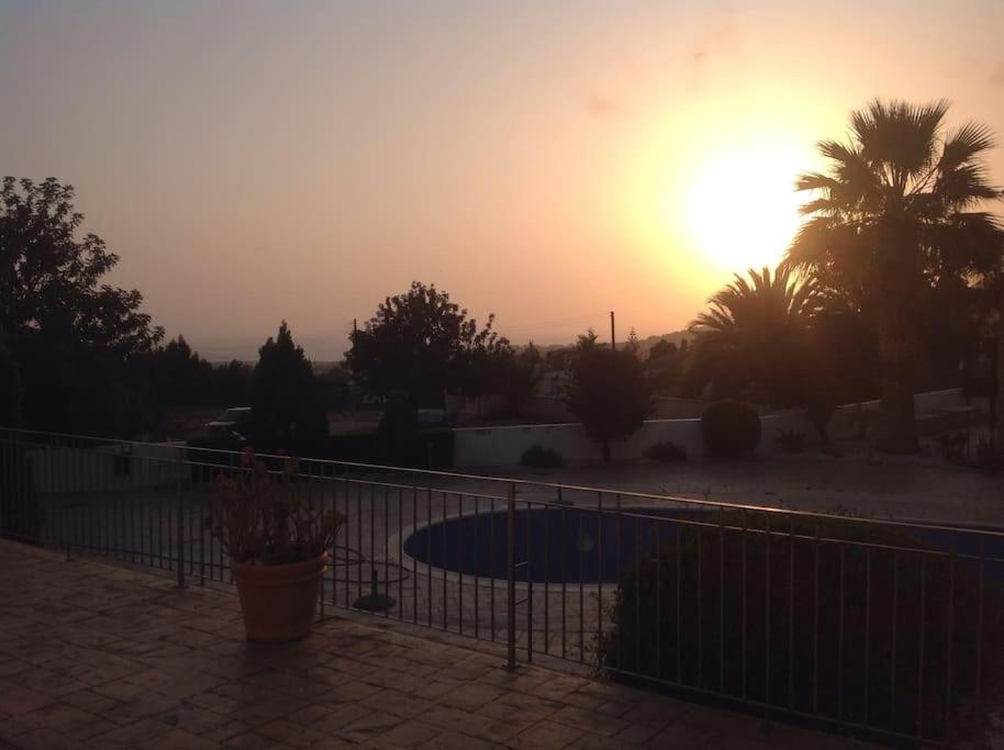 Spacious & Modern 2 Bedroom Apartment in Peyia. view 2