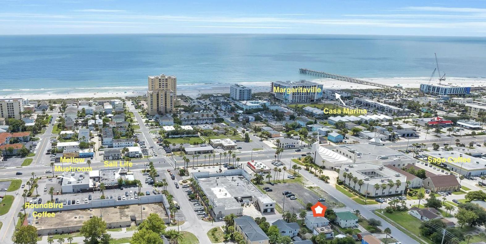 Seas the Day - 4 blocks to the beach, restaurant, and bar district - great deck and outdoor space!! view 2